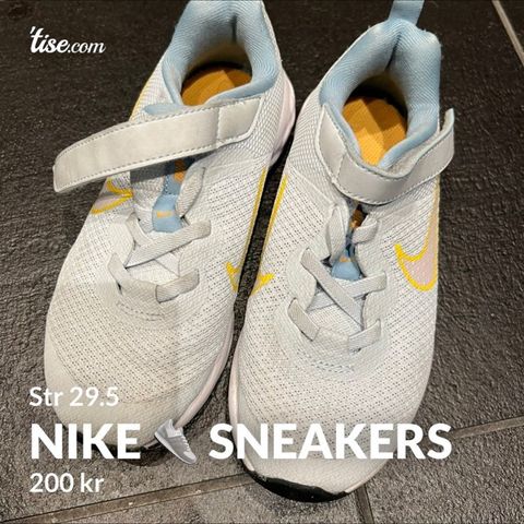 Nike sneakers 👟 I Str 29,5