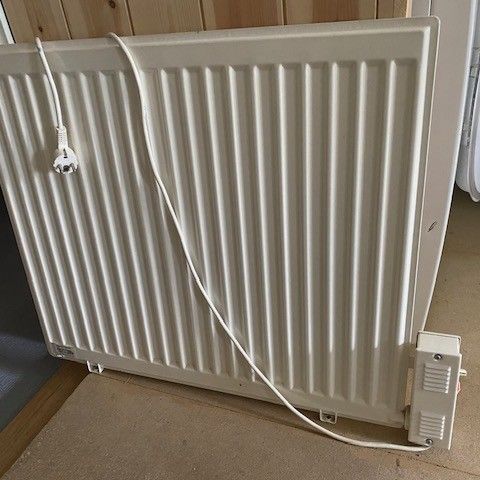 WŐSAB Panel ovn / Elektrisk radiator selges rimelig