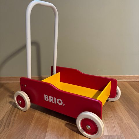 Brio tralle / vogn for å lære å gå