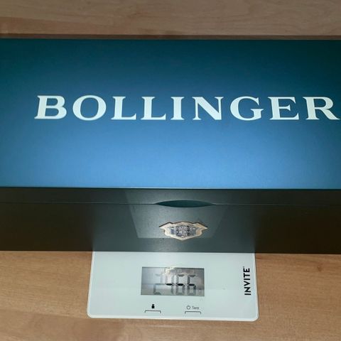Bollinger la Grande Année Brut 2014 - trekasse ( 42 x 15 x 15 cm lbh )