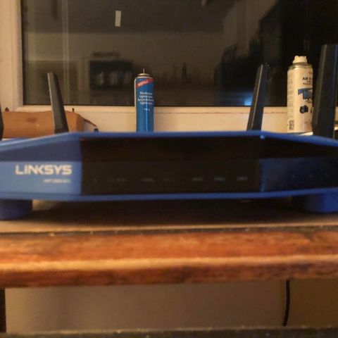 Linksys 1900ACS  Wifi Router