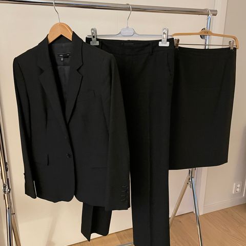 Zara - Sett med blazer, skjørt og bukse - Drakt