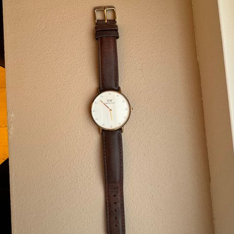 Daniel Wellington Swarowski klokke