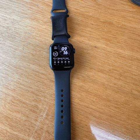 Apple watch SE Gen2 40mm