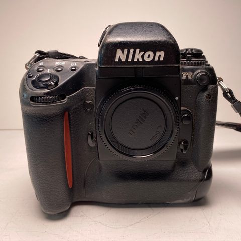 5. Nikon F5 - 35mm film fotoapparat
