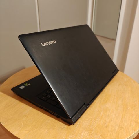 Lenovo Ideapad 700 15.6" bærbar PC
