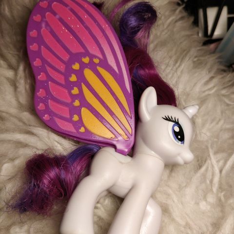 My little pony Rarity med vinger