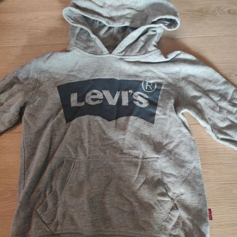 Levis hettegenser