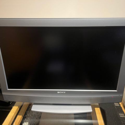 Sony LCD TV 32 tommer KDL-32U2520 til salgs