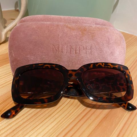 Numph solbriller