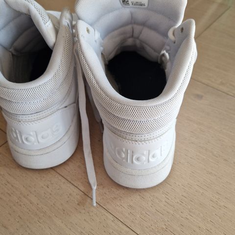Adidas mid white str 40