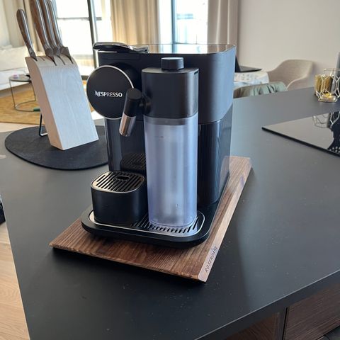 Nespresso Kaffemaskin / Gran Lattissima