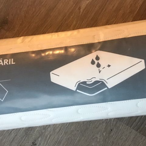 IKEA vanntett madrassbeskytter 160x200 cm - Sotnätfjäril