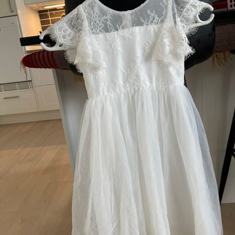 Brudepike kjole 104