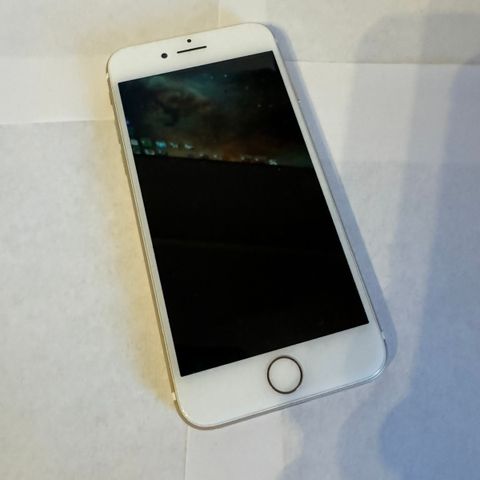iPhone 7, 32gb - hvit/gull