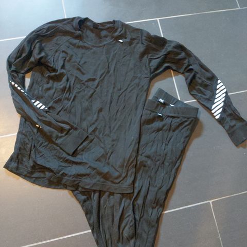 Helly hansen superundertøy str 152