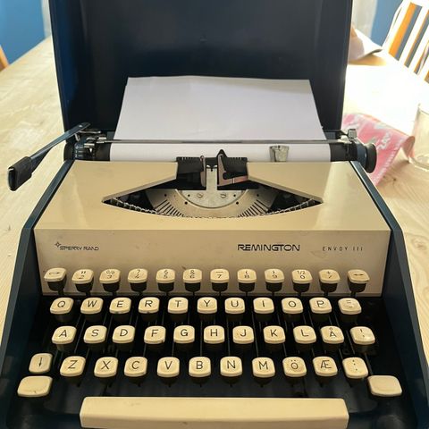 Gammel reise skrivemaskin
