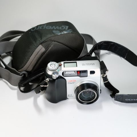 Olympus Camedia C-2000 Z - Digitalt kompaktkamera