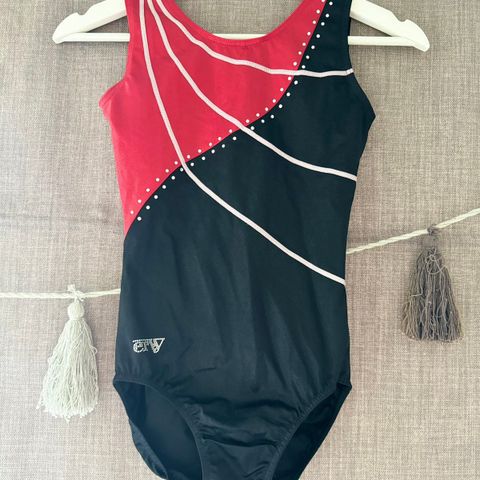 «Ervy» turndrakt / RG / leotard i str 12/14 år