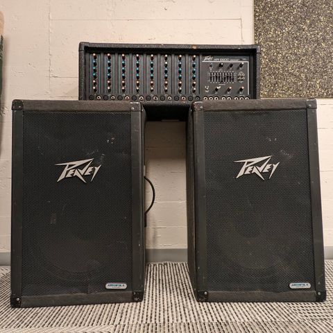 Peavey PA System (Høyttalere & Forsterker)