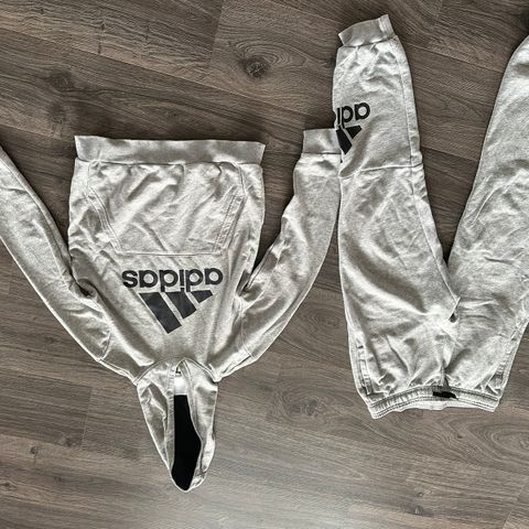 klespakke. Adidas hettegenser og joggebukse