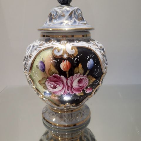 Flott Capodimonte Porselene vase, Italiensk