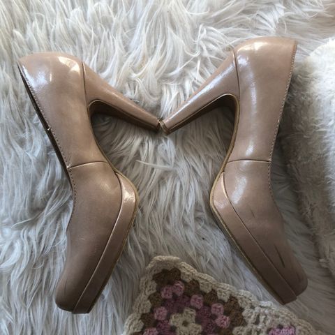 Tamaris pumps str 40 : ekte skinn. 80% rab