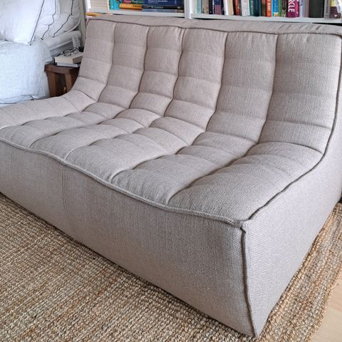 2-seter sofa fra Ethnicraft
