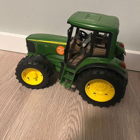 bruder traktor