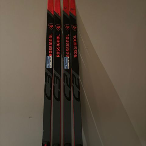 Rossignol medium/allround ski klassisk, toppmodell racing, +/- 60 kg