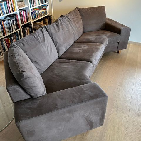 Brunstad sofa