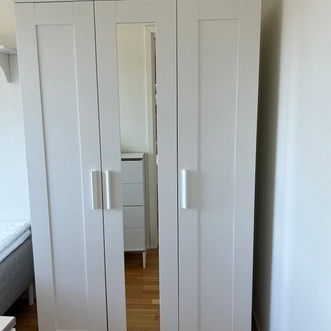 IKEA skap med speil