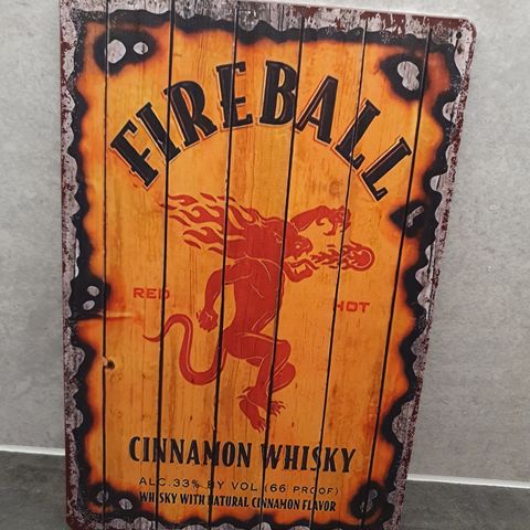 🔥 Fireball whiskey skilt🔥
