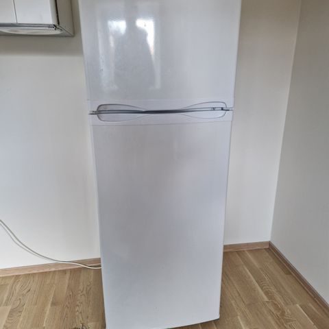 Kjøleskap med frys