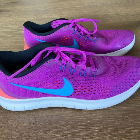 Nike Free Run Str.39