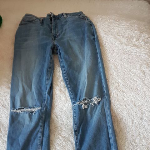 Kjempe fin jeans fra bik bok kun 100kr