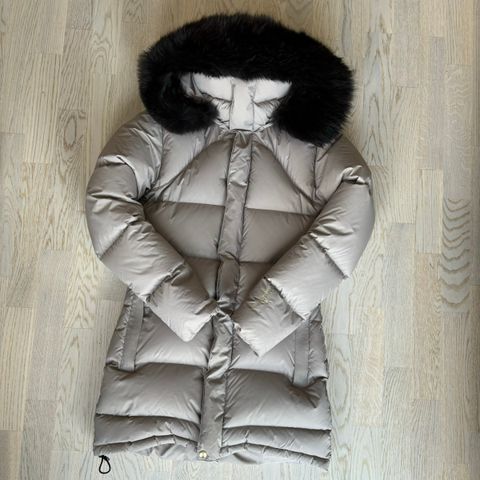 Fleischer Couture polaris down coat str 34