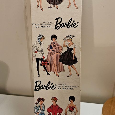 Vintage Barbie eske fra 60 tallet