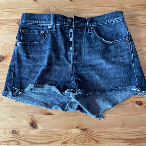 Levi’s shorts