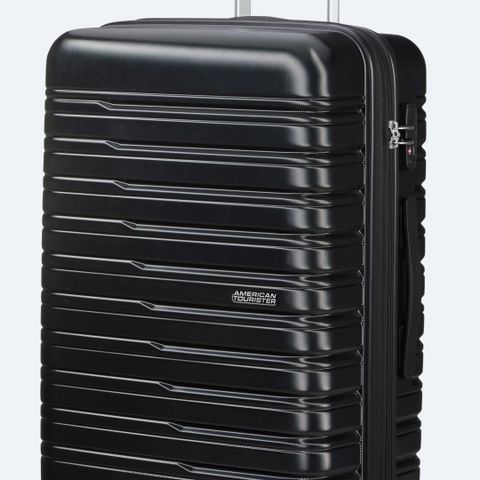 Ny American Tourister 67cm check in Koffert.