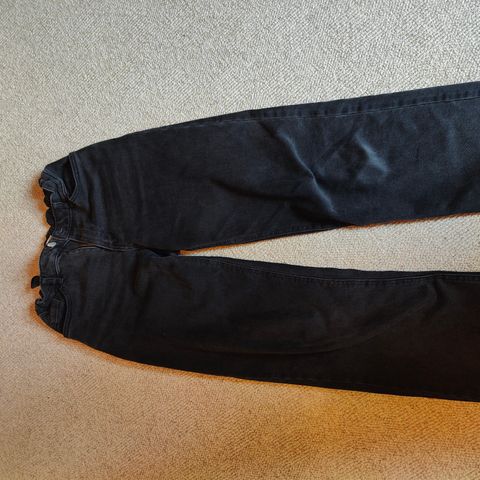 Jeans / dongeribukse 10-12år