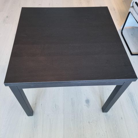 Sort IKEA spisebord med klaffer