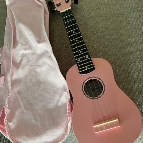 Reno rosa ukulele
