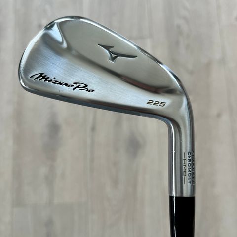 Mizuno pro 225. 4. jern