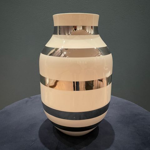 Kahler ‘Omaggio’ 30.5cm vase
