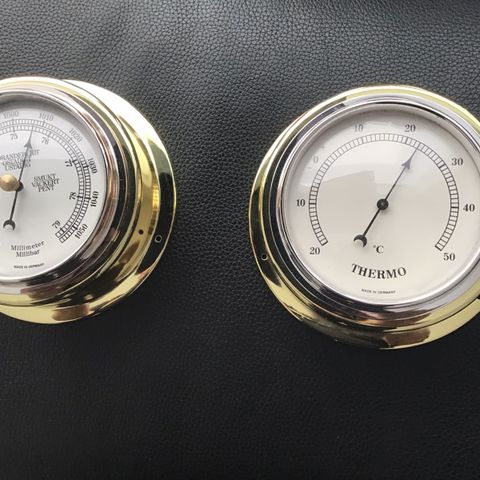Barometer og termometer