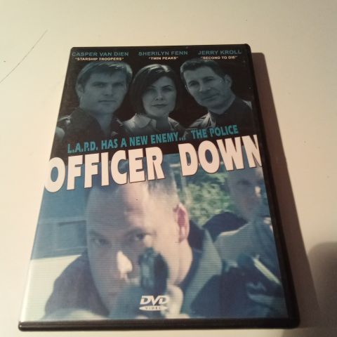 Officer Down. - Skeltonman.    Norske tekster