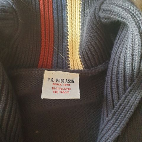 Polo gensere til gutt i størrelse 140-146