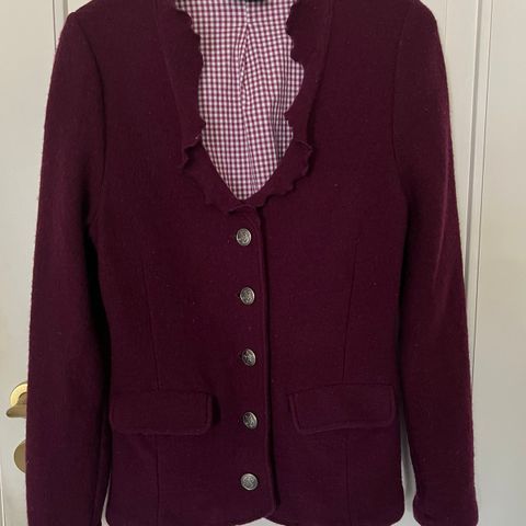 Ulljakke cardigan 100% ull, Hammerschmid, str M (38)  Nyvasket. Svært pen.