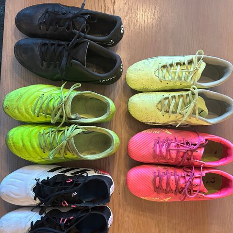 Fotballsko, Adidas, Nike og Puma